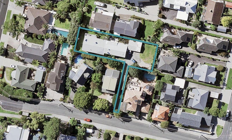 2/49 Towai Street, St Heliers, Auckland - Carousel 1