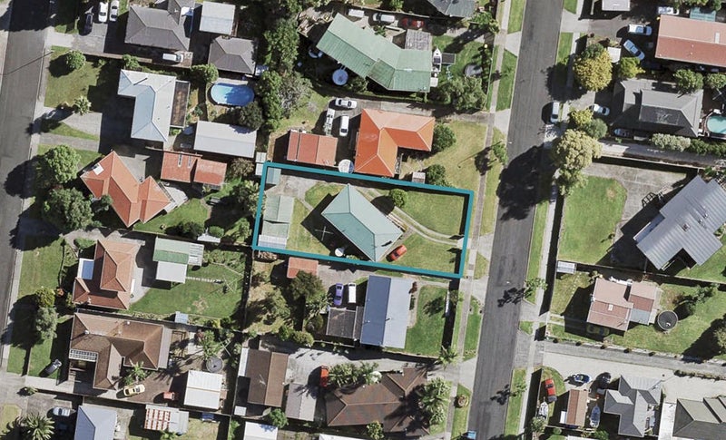 37 Evans Road, Weymouth, Auckland - Carousel 1