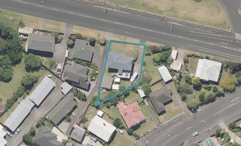 7 York Street, Gonville, Whanganui - Carousel 1