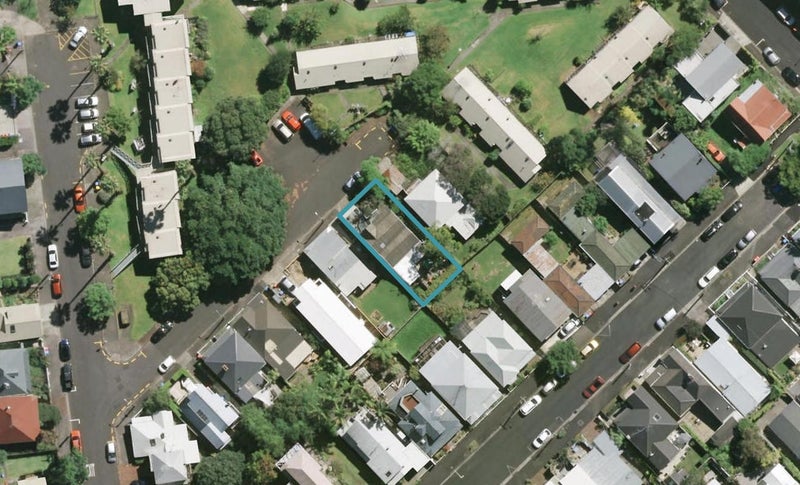 13 Spring Street, Freemans Bay, Auckland - Carousel 1