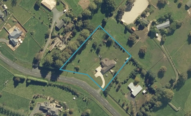 44 Eureka Road, Eureka - Carousel 1