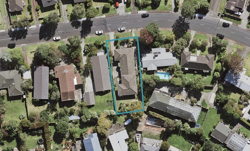 2/18 Eban Avenue, Hillcrest, Auckland - Carousel 1
