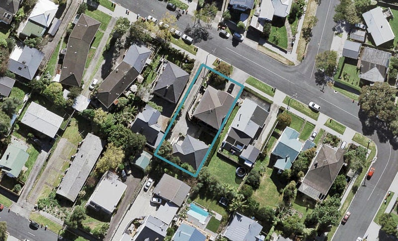 31 Cardigan Street, Morningside, Auckland - Carousel 1