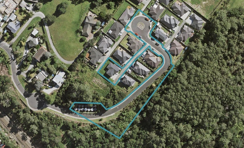 97 Rangeview Road, Sunnyvale, Auckland - Carousel 1
