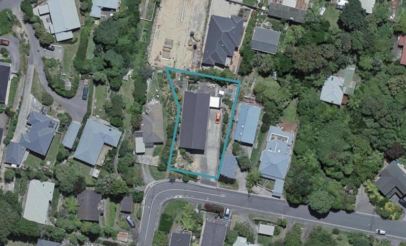 62 Frankmoore Avenue, Johnsonville, Wellington - Carousel 1