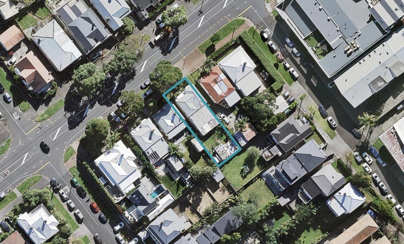 42 Williamson Avenue, Grey Lynn, Auckland - Carousel 1
