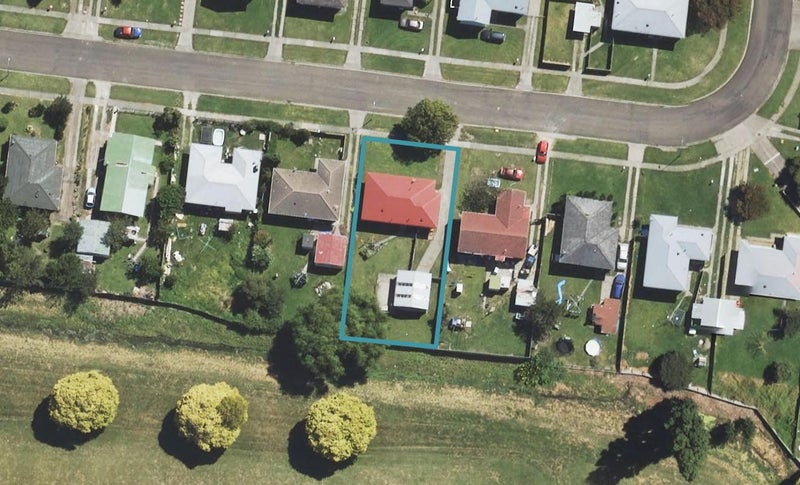 21 Lawrence Street, Outer Kaiti, Gisborne - Carousel 1