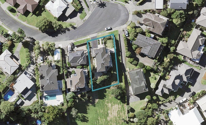 19 Callender Place, Shelly Park, Auckland - Carousel 1