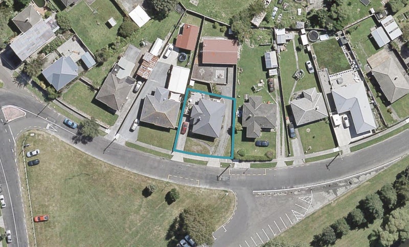 59 Guthrie Street, Waterloo, Lower Hutt - Carousel 1