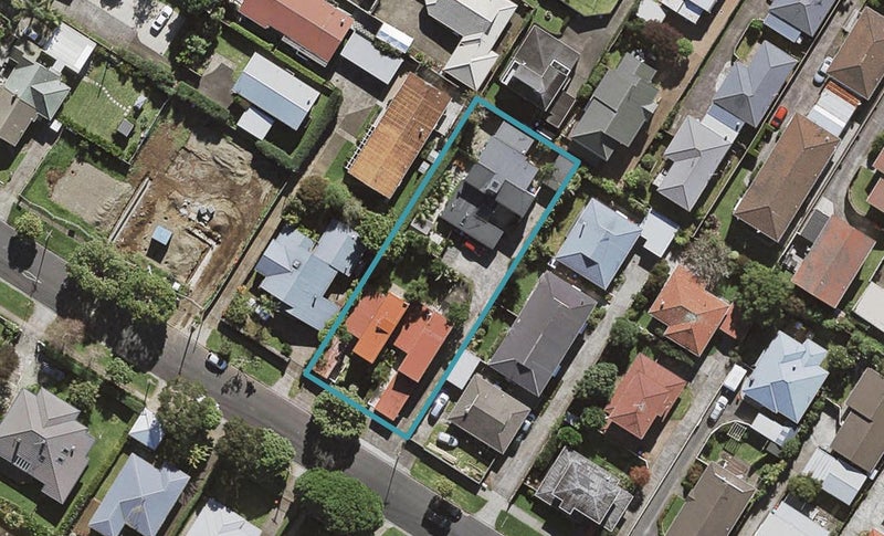 2/91 Rawhiti Road, Onehunga, Auckland - Carousel 1