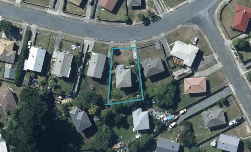 25 Beauzami Crescent, Ascot Park, Porirua - Carousel 1