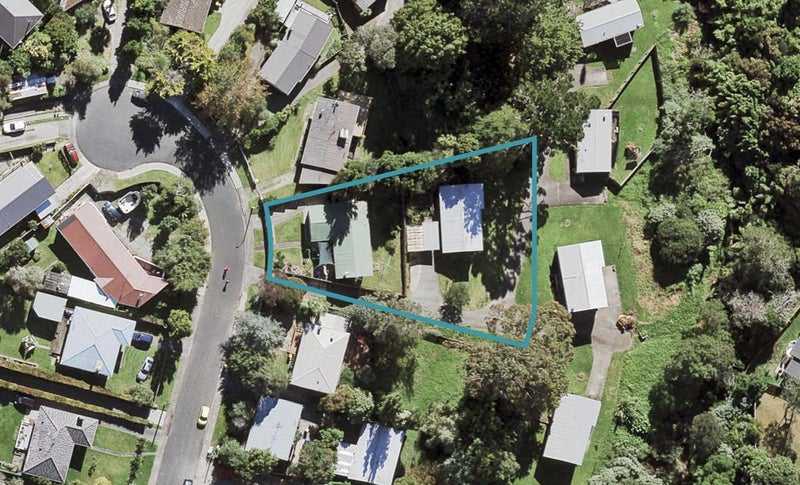 2/87 Fairclough Road, Beach Haven, Auckland - Carousel 1