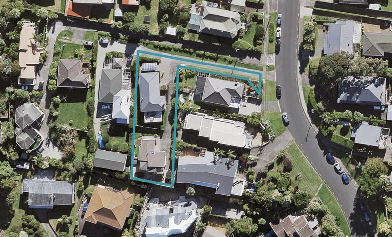 2/15 Colonial Road, Chatswood, Auckland - Carousel 1