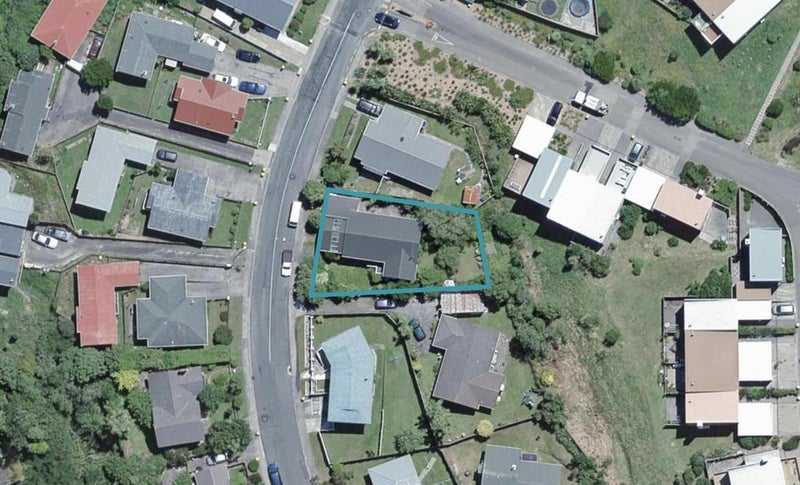 35 Hazlewood Avenue, Karori, Wellington - Carousel 1