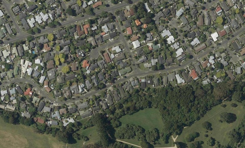 57 Buick Crescent, Awapuni, Palmerston North - Carousel 1