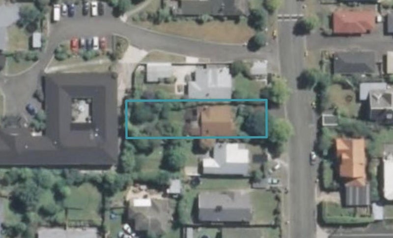 76A Avenue Road, West End, Timaru - Carousel 1