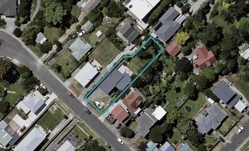 7 TITOKI RD, Raumati BEACH, PARAPARAUMU - Carousel 1