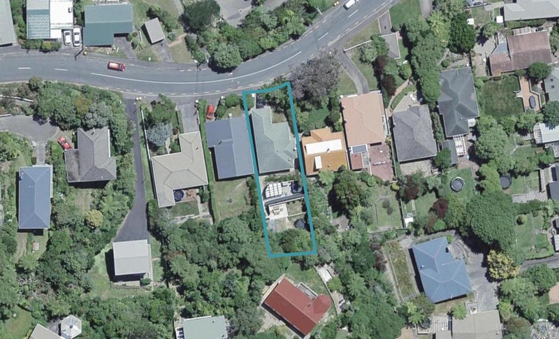 11 Collier Avenue, Karori, Wellington - Carousel 1