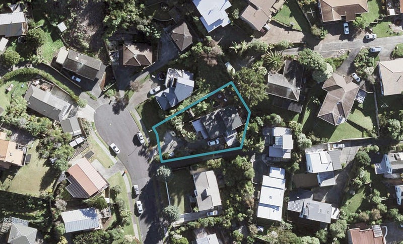 55 Topliss Drive, Northcross, Auckland - Carousel 1