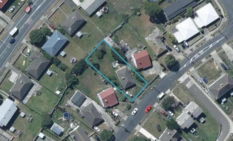 33 Astrolabe Street, Cannons Creek, Porirua - Carousel 1