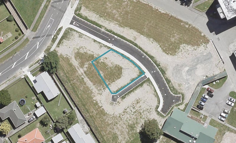 4 Don Griffin Grove, Trentham, Upper Hutt - Carousel 1