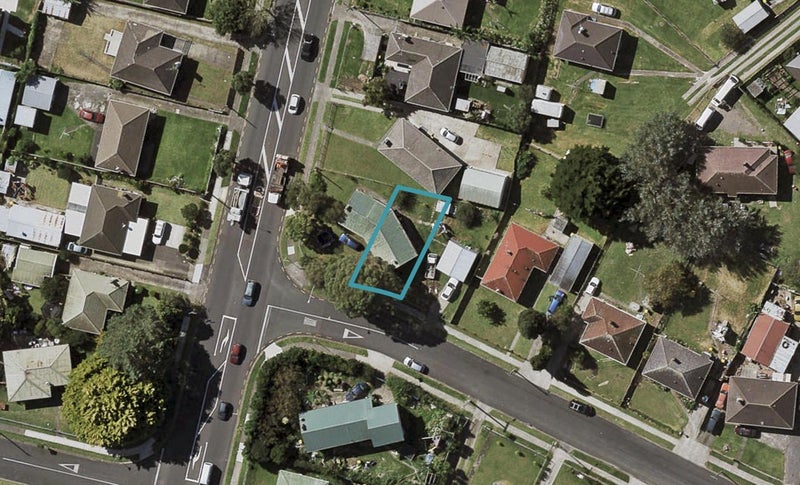 45 Awatere Street, Clover Park, Auckland - Carousel 1