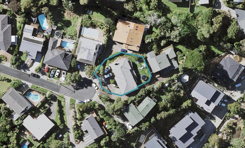 16 Gibson Place, Mellons Bay, Auckland - Carousel 1
