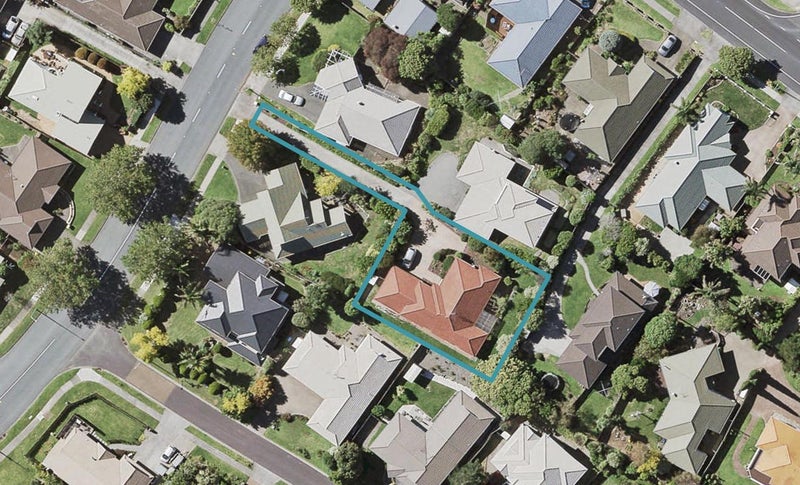 10 Tarnica Road, Northpark, Auckland - Carousel 1