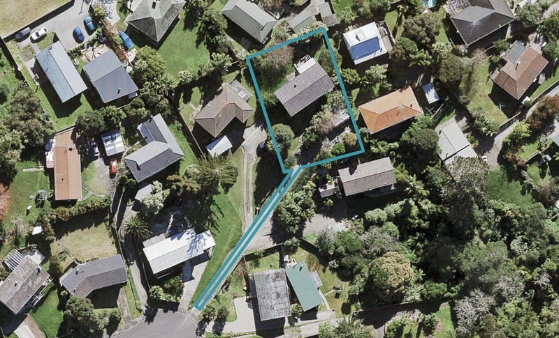 50 Japonica Drive, Beach Haven, Auckland - Carousel 1