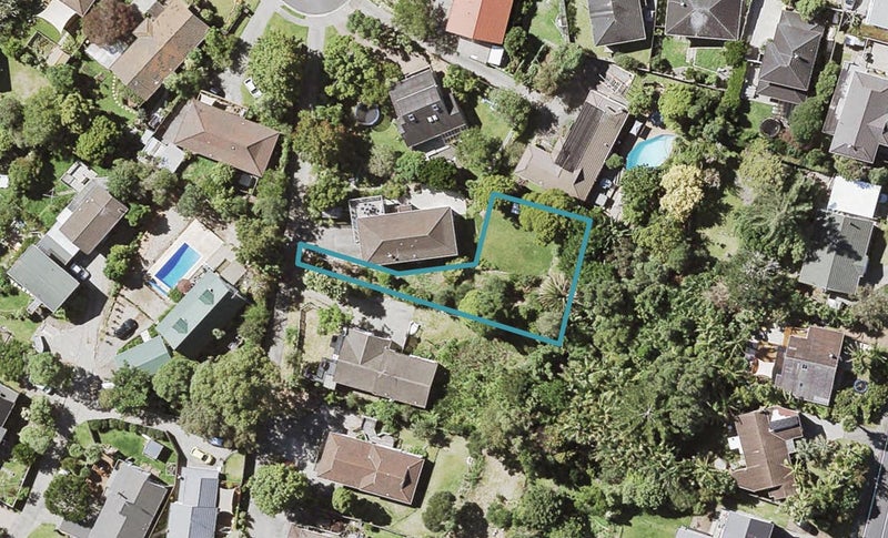 18A Kallista Place, Browns Bay, Auckland - Carousel 1