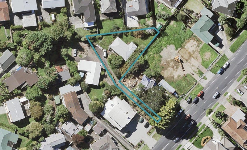 11 Whitford Road, Howick, Auckland - Carousel 1