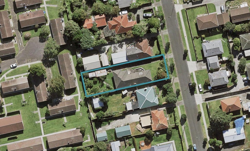 13 Crawford Avenue, Mangere Bridge, Auckland - Carousel 1