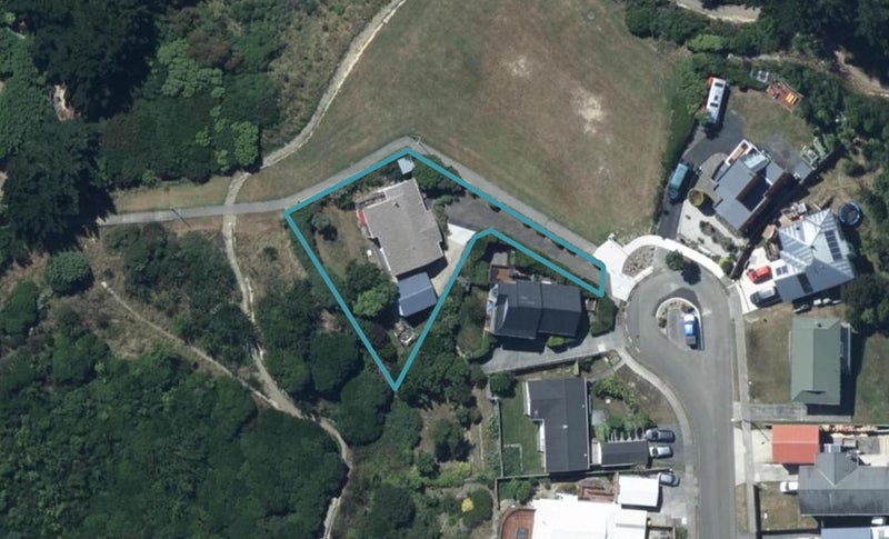 47 Doncaster Terrace, Ascot Park, Porirua - Carousel 1