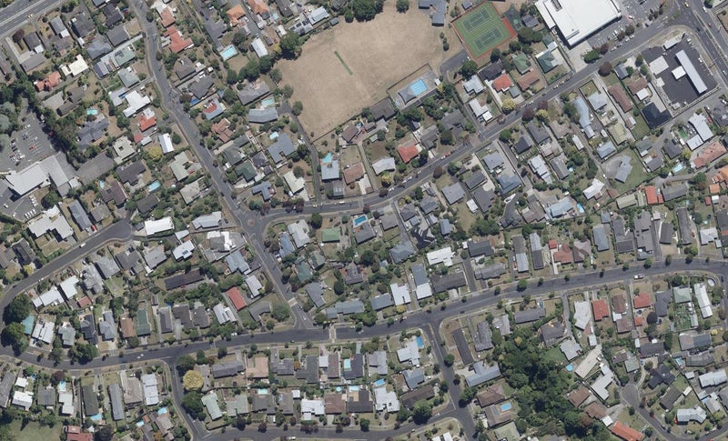 8 McCracken Avenue, Hillcrest, Hamilton - Carousel 1