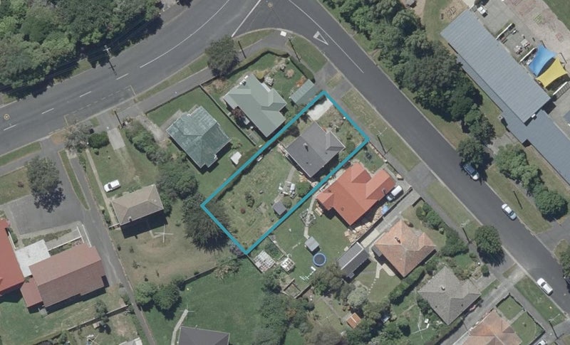 4 Hislop Street, Liberton, Dunedin - Carousel 1