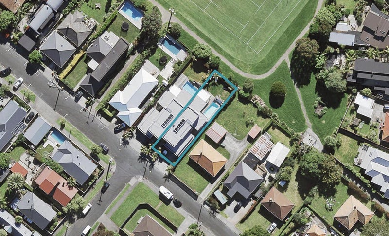 41 Regina Street, Westmere, Auckland - Carousel 1
