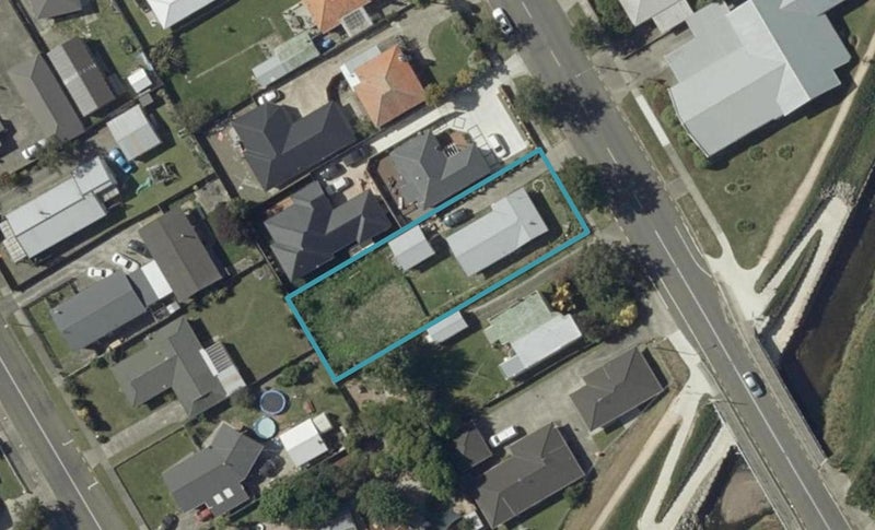 38 Botanical Road, Takaro, Palmerston North - Carousel 1