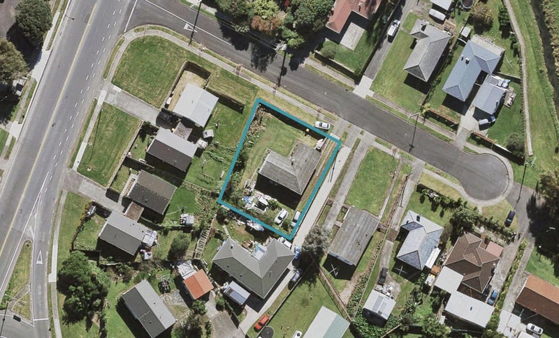 3 Hinau Road, Mangere Bridge, Auckland - Carousel 1