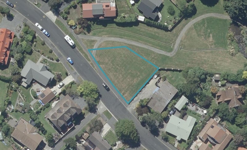 76 Glenross Street, Glenross, Dunedin - Carousel 1