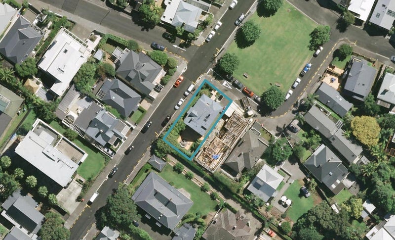 1 Selby Square, Saint Marys Bay, Auckland - Carousel 1