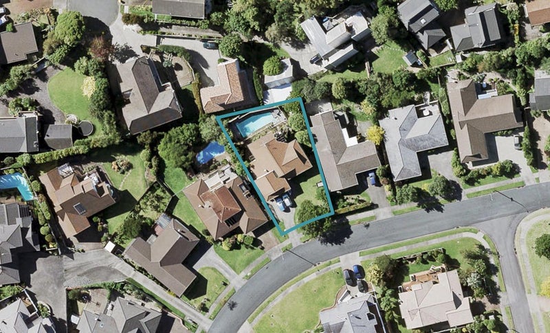 65 Oliver Road, Eastern Beach, Auckland - Carousel 1
