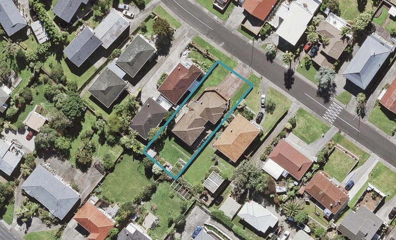 25 Pakira Avenue, Glendene, Auckland - Carousel 1