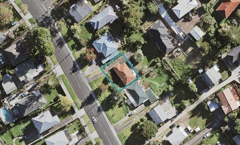 240 New Windsor Road, New Windsor, Auckland - Carousel 1