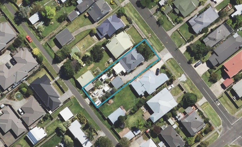 208 Clifford Street, Whataupoko, Gisborne - Carousel 1