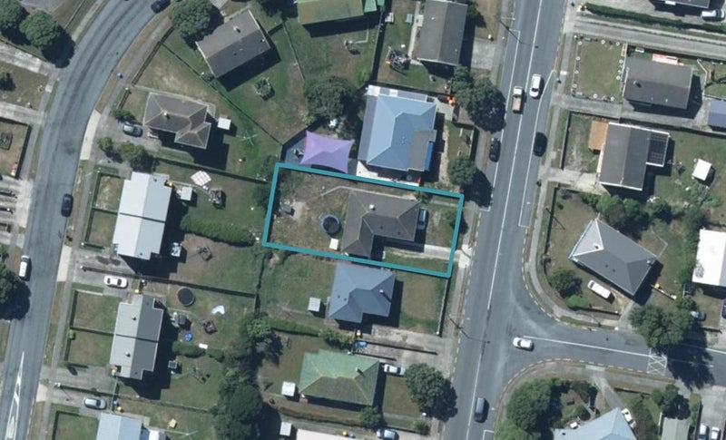 195 Warspite Avenue, Waitangirua, Porirua - Carousel 1