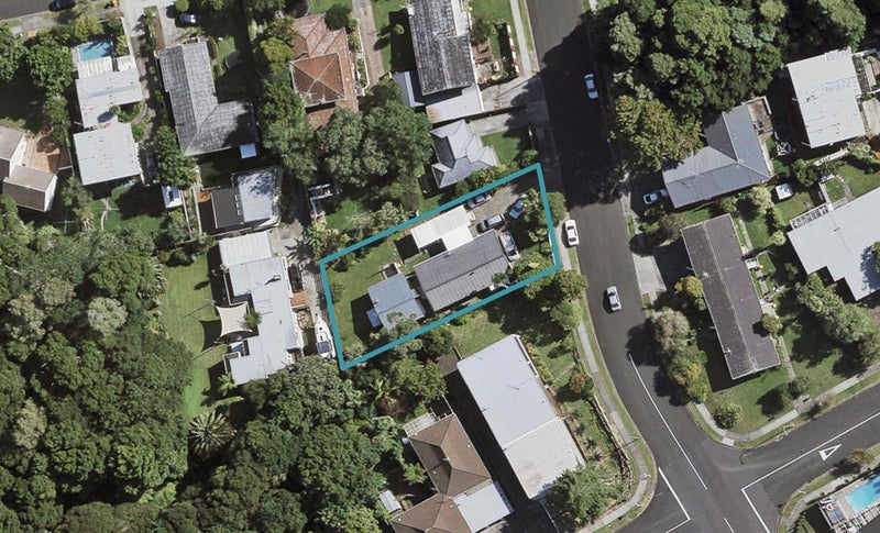 42 Scenic Drive, Hillpark, Auckland - Carousel 1