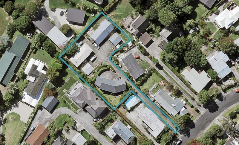 1/13 Springfield Street, Forrest Hill, Auckland - Carousel 1