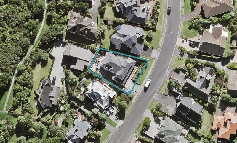 21 Sylvania Crescent, Lynfield, Auckland - Carousel 1