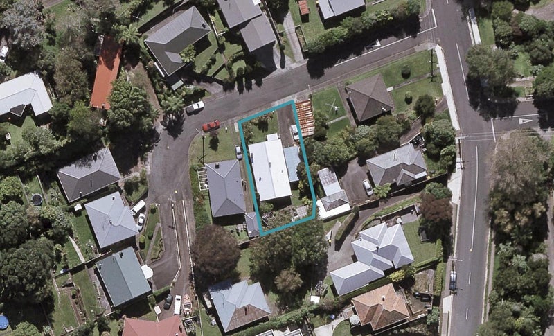 3 Taunton Place, Lynmouth, New Plymouth - Carousel 1