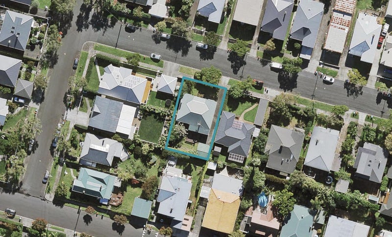 1 Croydon Road, Mount Eden, Auckland - Carousel 1